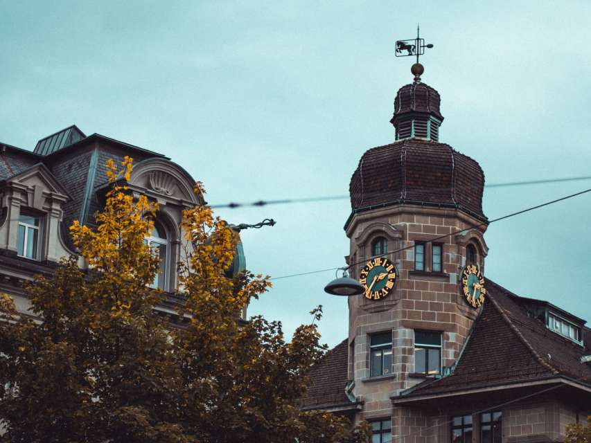 Mit Stickereimustern gegen Schäden vorgehen: Die St.Galler Stadtwerke testen in einem Pilotprojekt den respektvollen Umgang mit öffentlichem Eigentum