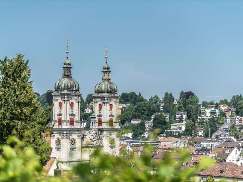 St.Galler Stiftskirche auf dem Pariser Laufsteg